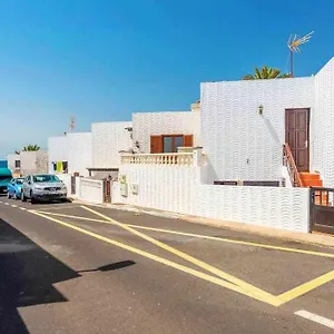 Summer Dreams Beach House Сasa de vacaciones Playa Honda (Lanzarote)